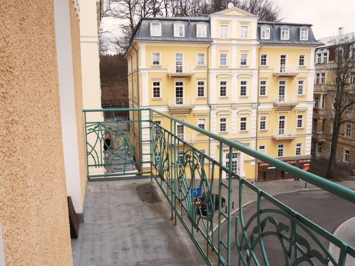 Balconies Above Colonnade Apartments Mariánské Lázně Exteriér fotografie