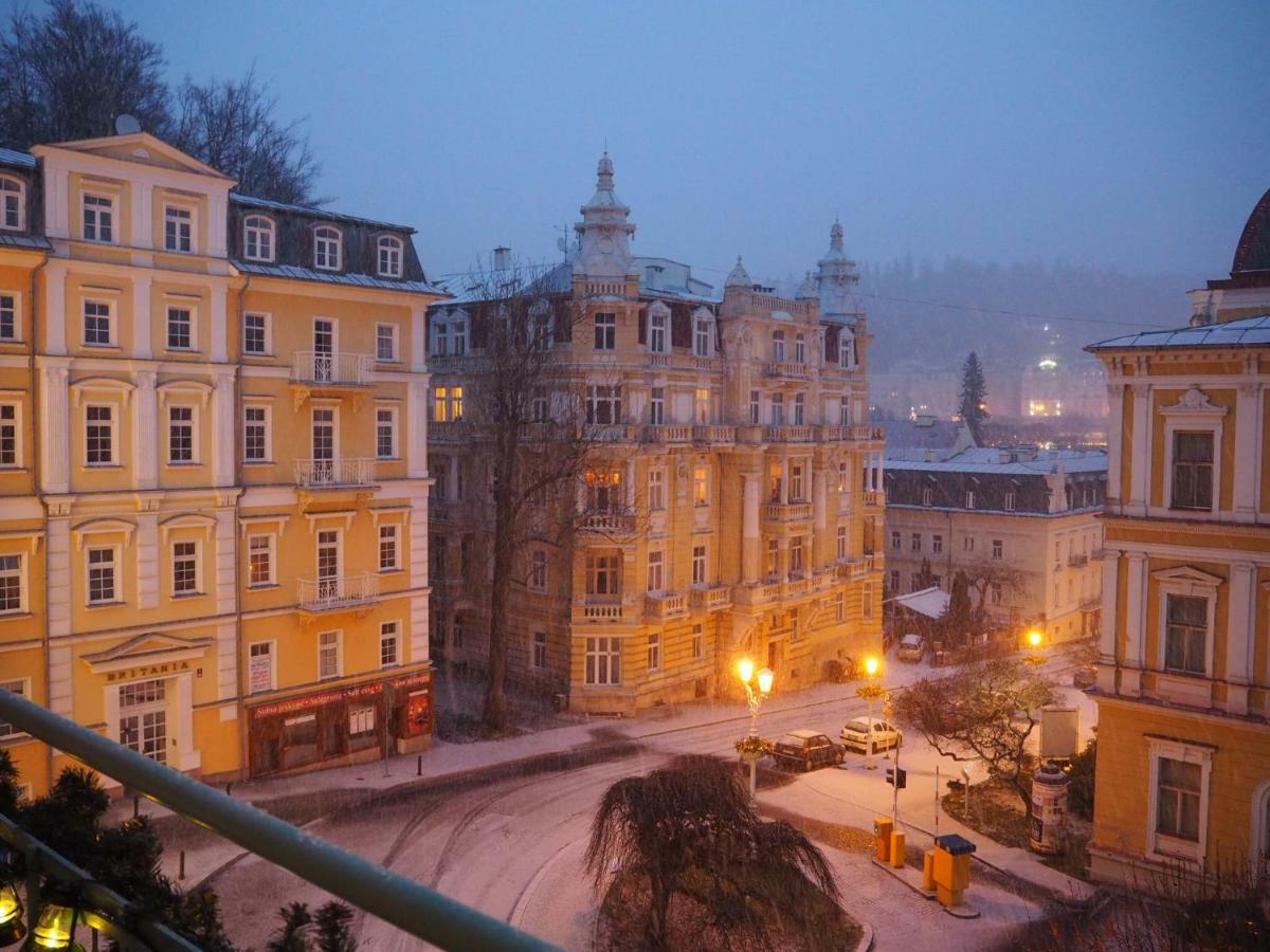 Balconies Above Colonnade Apartments Mariánské Lázně Exteriér fotografie